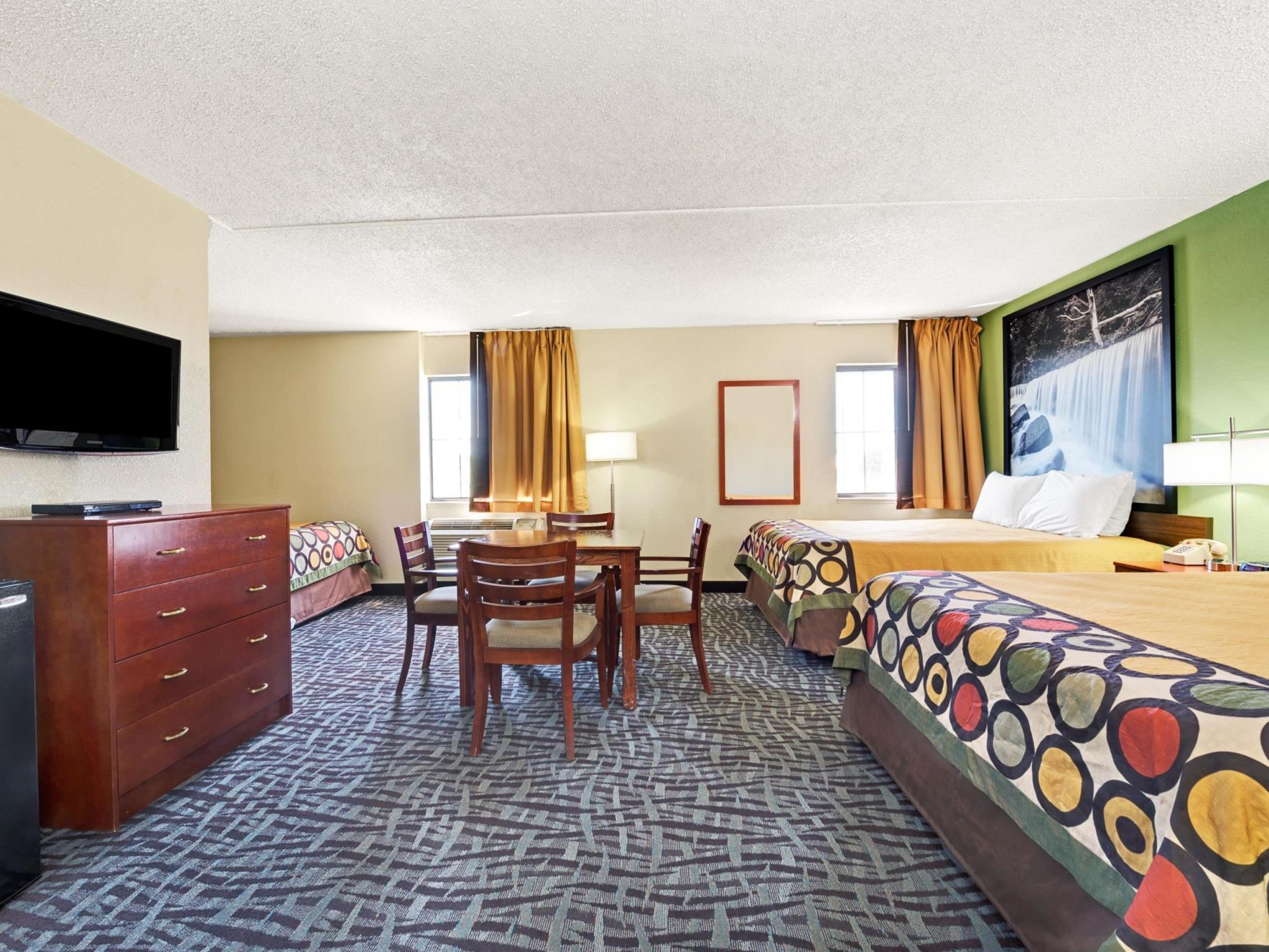 Spark By Hilton Wichita East Exterior photo